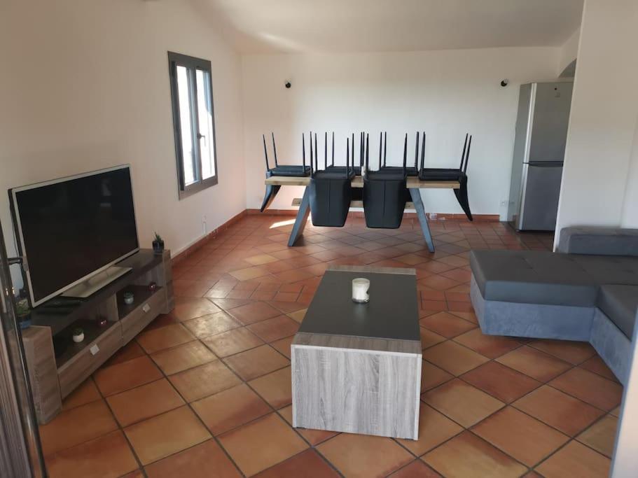 Haut De Villa Renovee En 2023 Saint-Maime Buitenkant foto